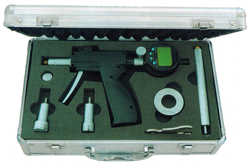 Digital internal micrometer set