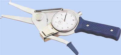 Dial caliper gauge