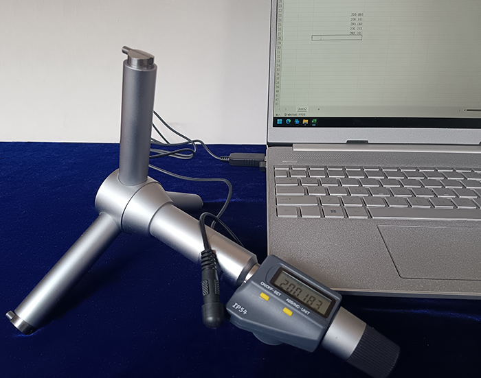 Large Digital internal micrometer connect to a computer